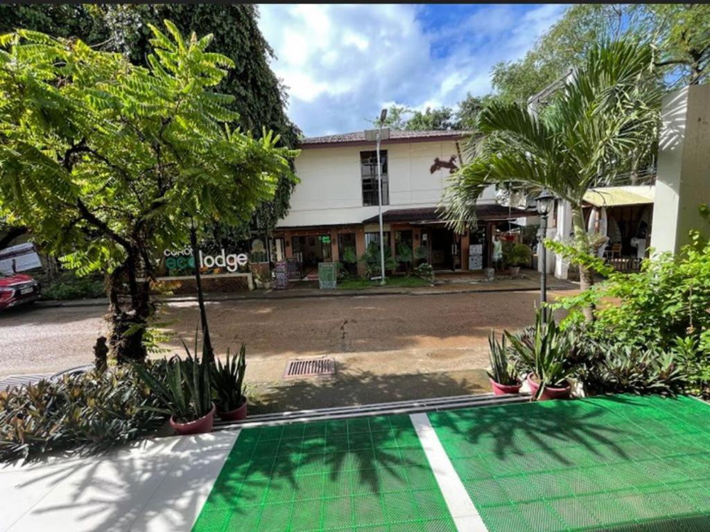 Coron Ecolodge 2* Coron